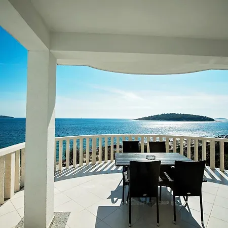 Seaside With A Swimming Pool Zecevo Rtic, - 8366 Apartmán Rogoznica (Sibenik-Knin)