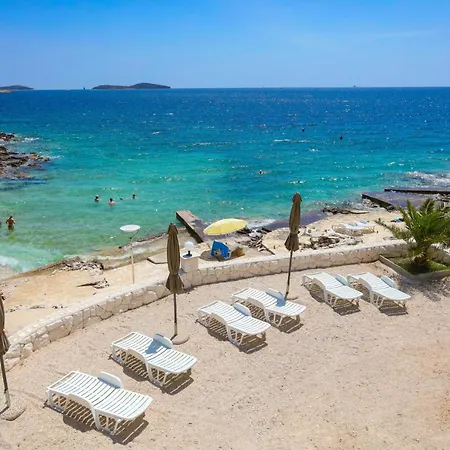 Lägenhet Family-friendly With Swimming Pool Zecevo Rtic, - 8366 *