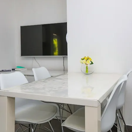 Apartman Family-friendly With Swimming Pool Zecevo Rtic, - 8366 Rogoznica (Sibenik-Knin)
