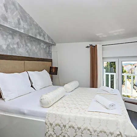 Apartman Family-friendly With Swimming Pool Zecevo Rtic, - 8366 Rogoznica (Sibenik-Knin)