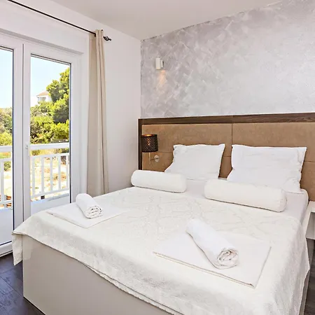 Family-friendly With Swimming Pool Zecevo Rtic, - 8366 * Rogoznica (Sibenik-Knin)