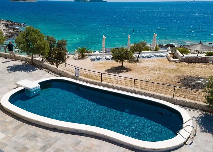 Family-friendly With Swimming Pool Zecevo Rtic, - 8366 Lejlighed Rogoznica (Sibenik-Knin)