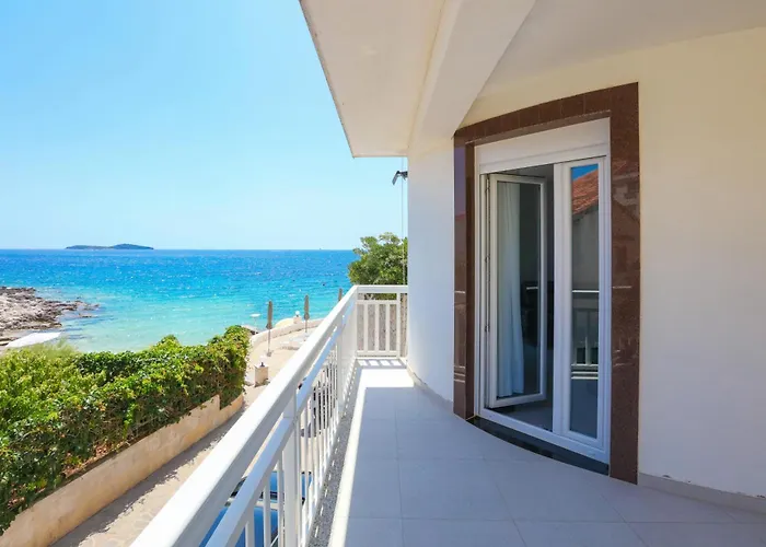 Family-friendly With Swimming Pool Zecevo Rtic, - 8366 Rogoznica (Sibenik-Knin)