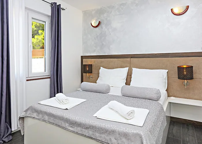 Family-friendly With Swimming Pool Zecevo Rtic, - 8366 Lejlighed *