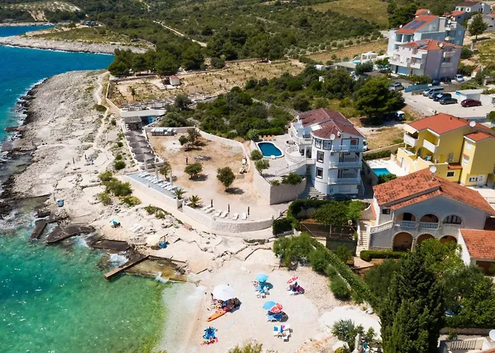 Family-friendly With Swimming Pool Zecevo Rtic, - 8366 Lejlighed Rogoznica (Sibenik-Knin)