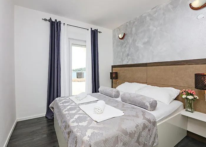 Lejlighed Family-friendly With Swimming Pool Zecevo Rtic, - 8366 Rogoznica (Sibenik-Knin)